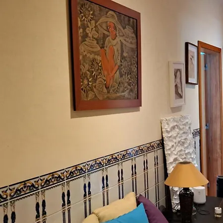Em Casa Geminada Privada Com Wc Privativo * Freamunde