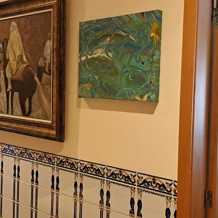 Em Casa Geminada Privada Com Wc Privativo בית אירוח